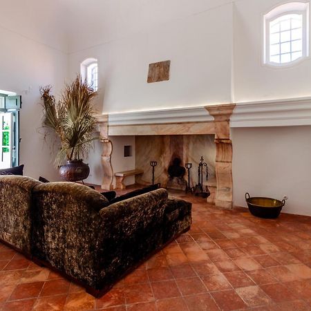 Amada Moura Bed & Breakfast Ngoại thất bức ảnh